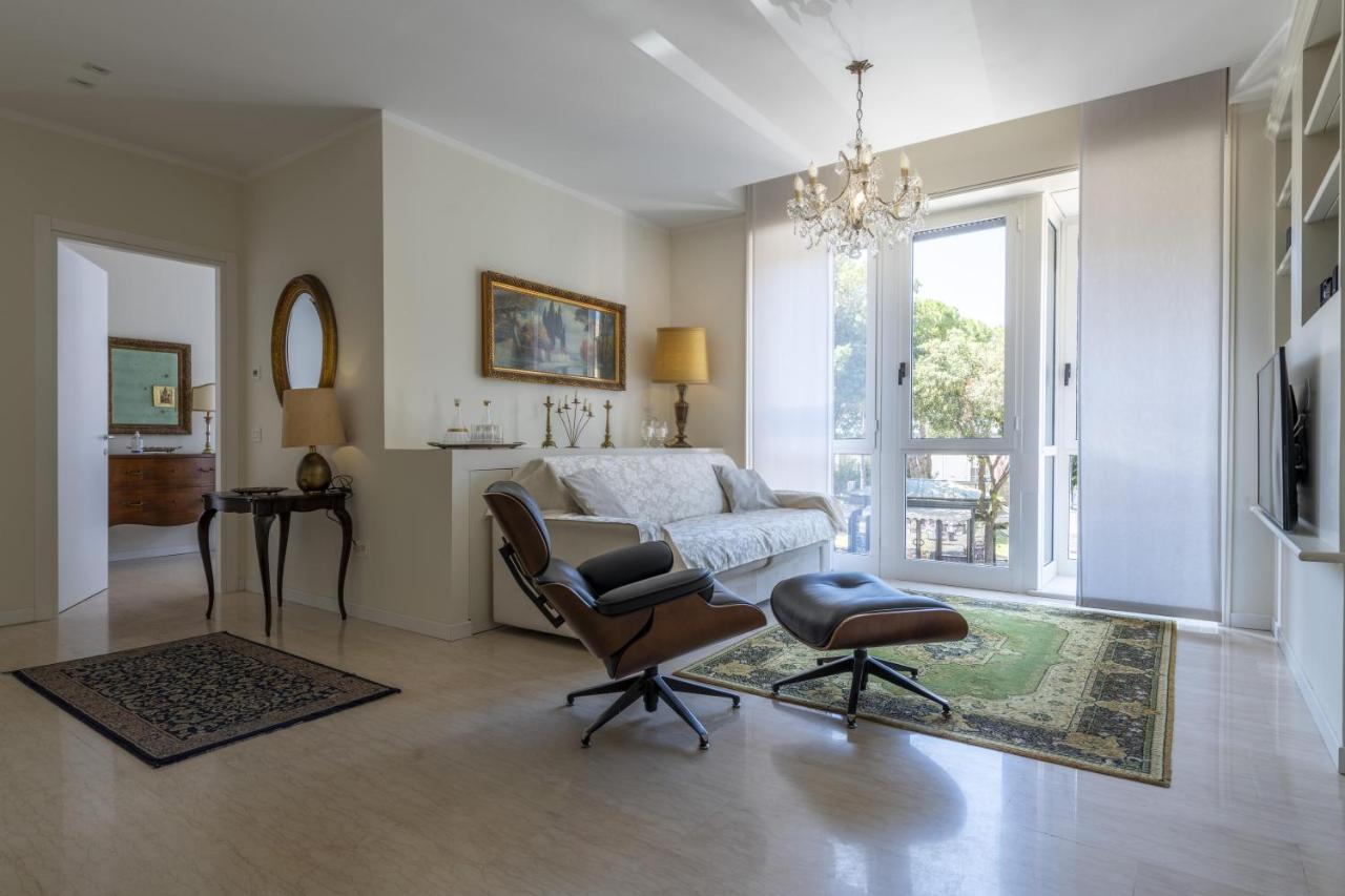 Casa Lazzarini Luxury Apartment Песаро Екстериор снимка