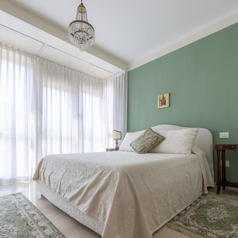 Casa Lazzarini Luxury Apartment Песаро Екстериор снимка