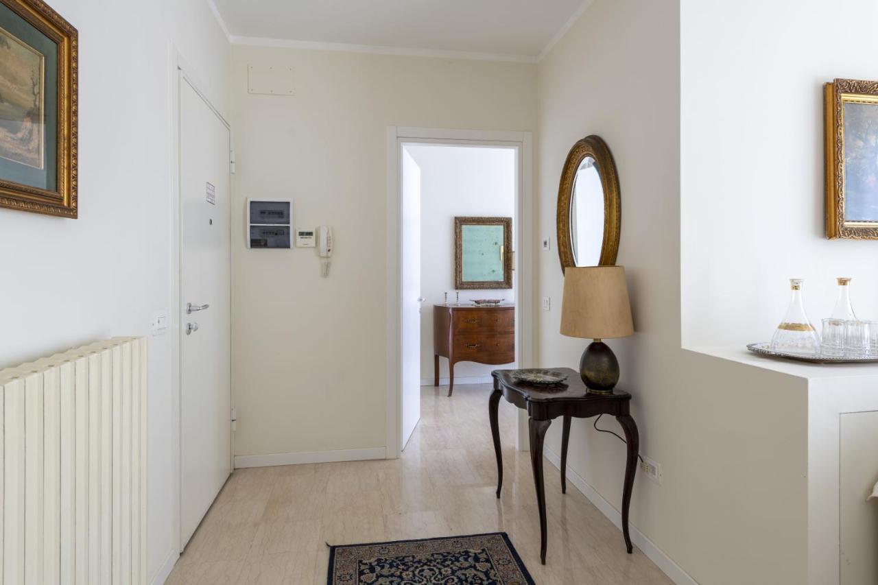 Casa Lazzarini Luxury Apartment Песаро Екстериор снимка